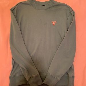 Guess sweatshirt
